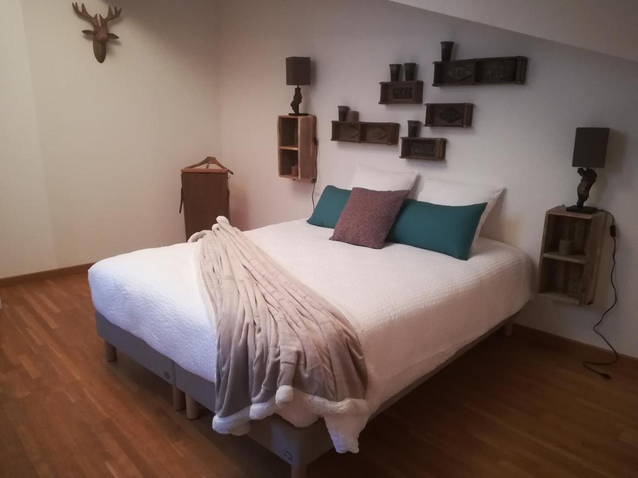 Chambre D'Hotes Les Rives De La Tronne Mer Dış mekan fotoğraf