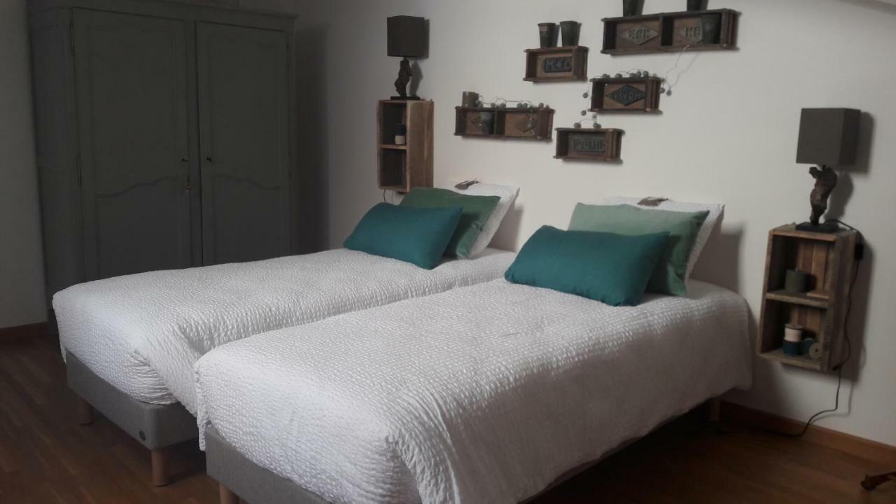 Chambre D'Hotes Les Rives De La Tronne Mer Dış mekan fotoğraf