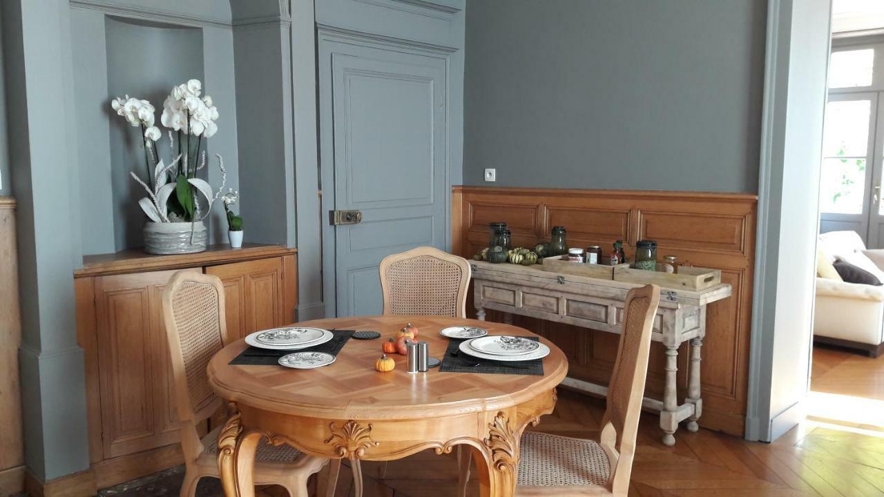 Chambre D'Hotes Les Rives De La Tronne Mer Dış mekan fotoğraf